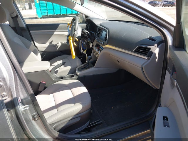 KMHD74LF1KU804058 Hyundai ELANTRA SE