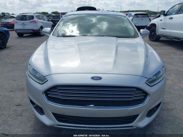 3FA6P0H75GR275015 Ford FUSION SE