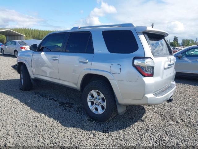 2015 TOYOTA 4RUNNER JTEBU5JR7F5216491 Photo 2