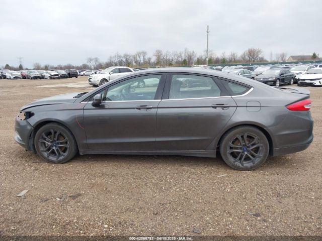 3FA6P0HD2JR170395 Ford FUSION SE
