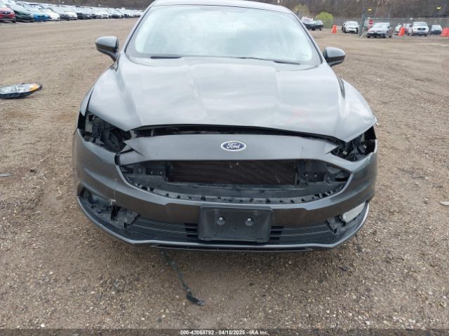 3FA6P0HD2JR170395 Ford FUSION SE