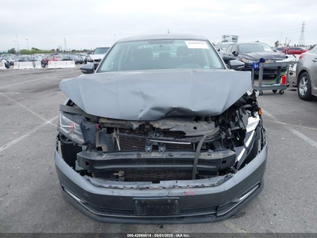 1VWAT7A34HC078186 Volkswagen Passat 1.8t S
