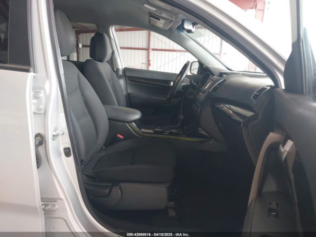 5XYKT4A64FG589597 KIA SORENTO LX