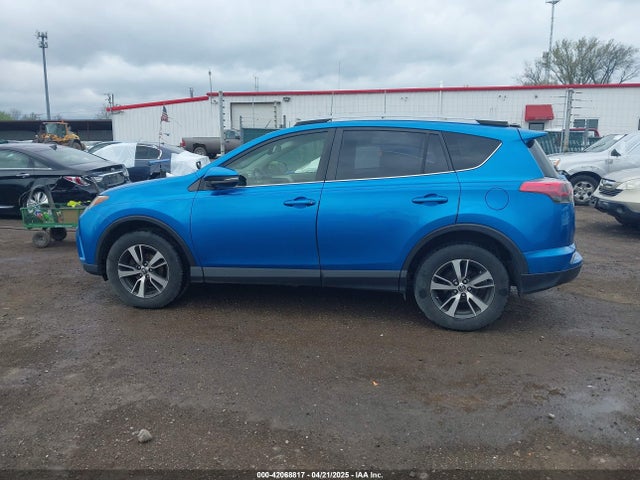 Toyota Rav4 Xle 2017 JTMRFREV4HJ123496 Image 14