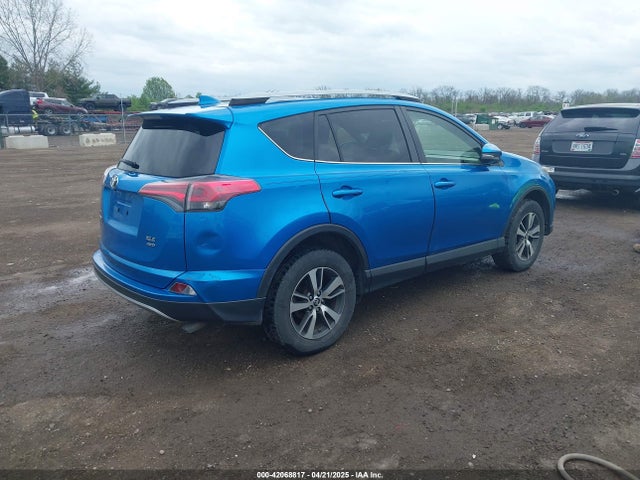 Toyota Rav4 Xle 2017 JTMRFREV4HJ123496 Image 4