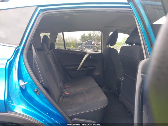 Toyota Rav4 Xle 2017 JTMRFREV4HJ123496 Image 8