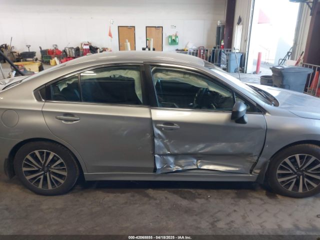4S3BNAB63K3024120 Subaru Legacy 2.5i