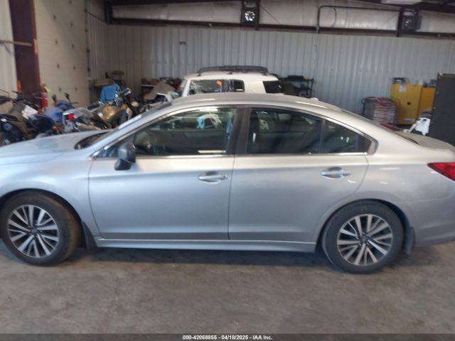 4S3BNAB63K3024120 Subaru Legacy 2.5i