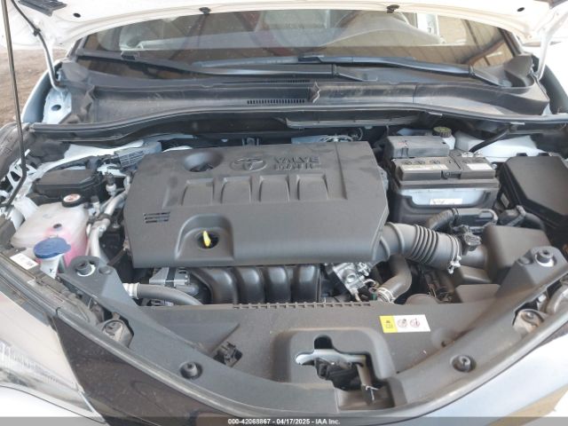 NMTKHMBX5NR147226 Toyota C-HR XLE