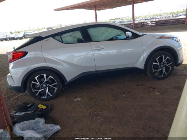 NMTKHMBX5NR147226 Toyota C-HR XLE