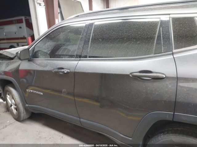 3C4NJDAB0LT145542 Jeep Compass Sport 4x4