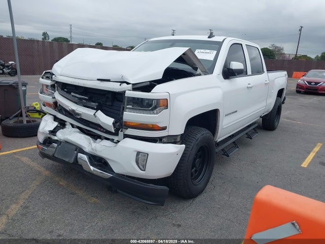 1GCUKRECXHF219494 Chevrolet Silverado 1500 2lt