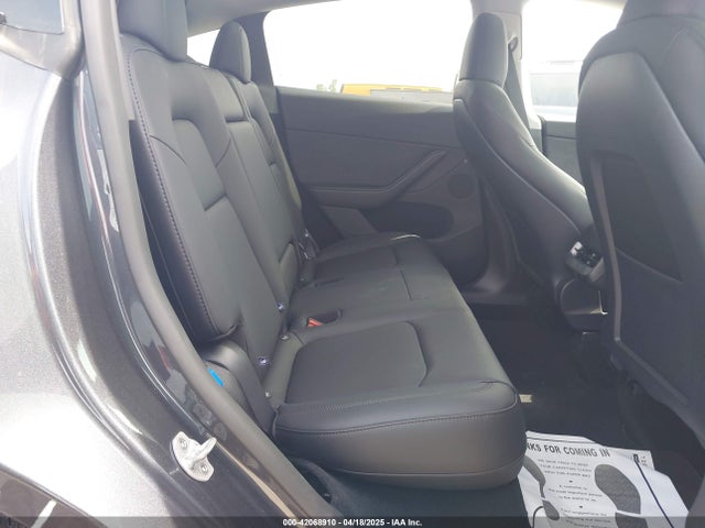 2025 TESLA MODEL Y 7SAYGDEE1SA360909 Photo 7