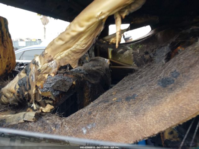 5TFLA5DA6PX122597 Toyota Tundra Sr5