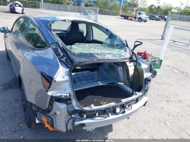 5YJ3E1EA7SF892239 Tesla Model 3 Long Range Rear-wheel Drive