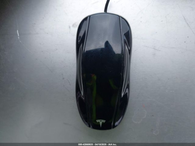 5YJSA1H16EFP32585 Tesla Model S P85