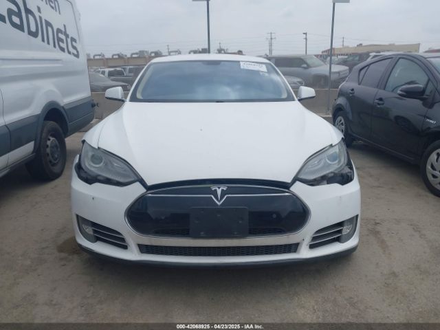 5YJSA1H16EFP32585 Tesla Model S P85