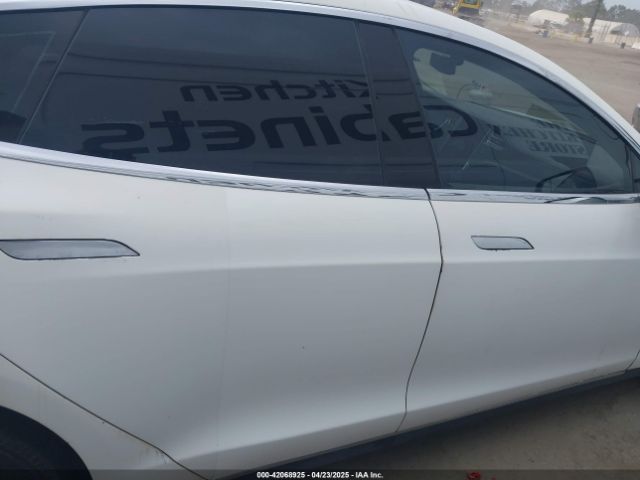 5YJSA1H16EFP32585 Tesla Model S P85
