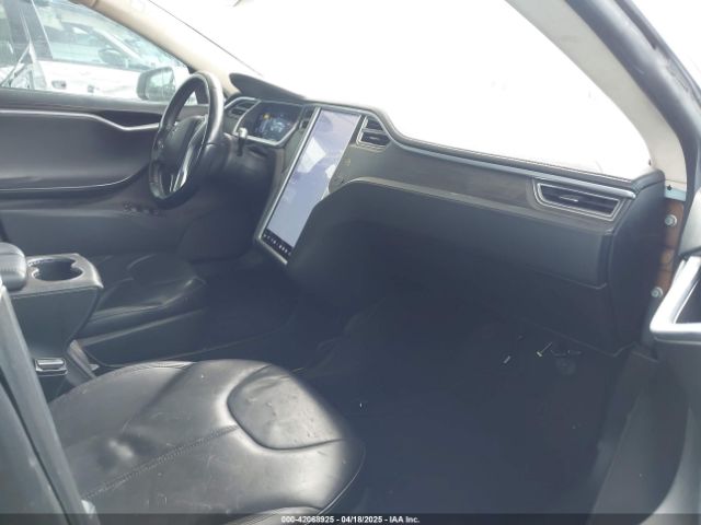 5YJSA1H16EFP32585 Tesla Model S P85