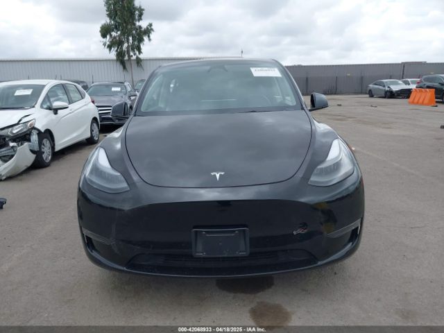 7SAYGAEE1RF085988 Tesla Model Y Long Range Dual Motor All-wheel Drive