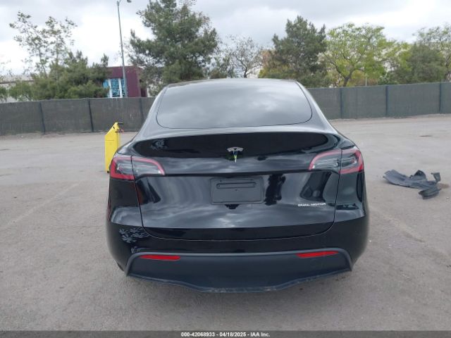7SAYGAEE1RF085988 Tesla Model Y Long Range Dual Motor All-wheel Drive