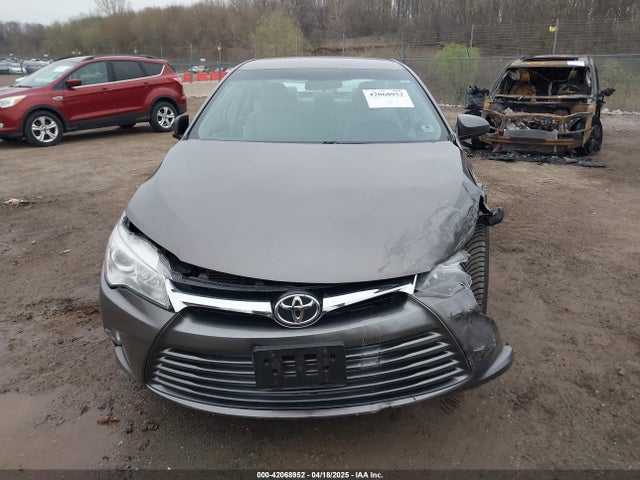 4T1BF1FK4HU783782 Toyota CAMRY LE