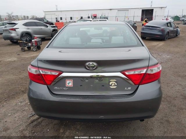 4T1BF1FK4HU783782 Toyota CAMRY LE
