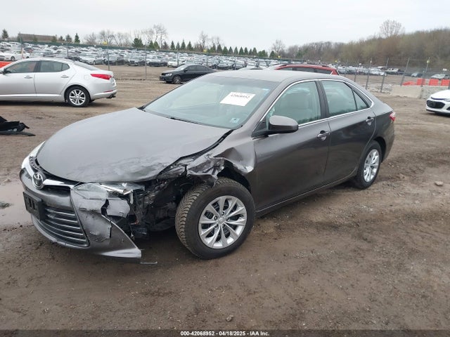 4T1BF1FK4HU783782 Toyota CAMRY LE