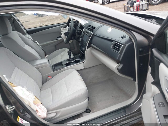 4T1BF1FK4HU783782 Toyota CAMRY LE
