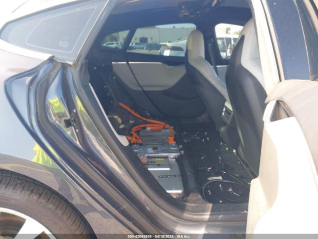 5YJSA1H46FF082264 Tesla Model S 85d/p85d