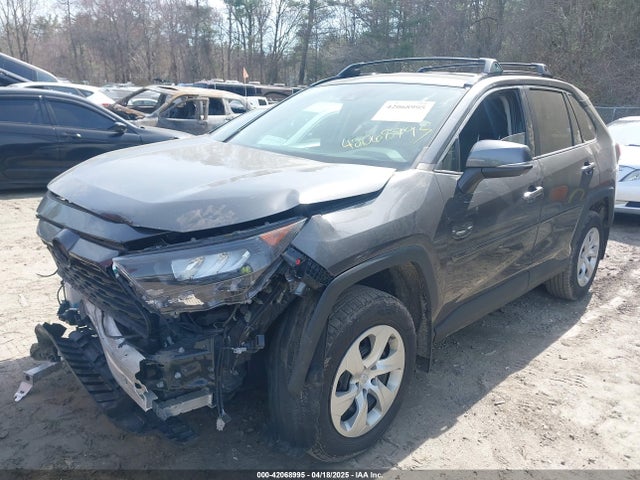 2T3G1RFV3LW108860 Toyota RAV4 LE