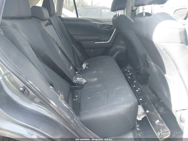 2T3G1RFV3LW108860 Toyota RAV4 LE
