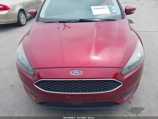 1FADP3K29GL395114 Ford FOCUS SE