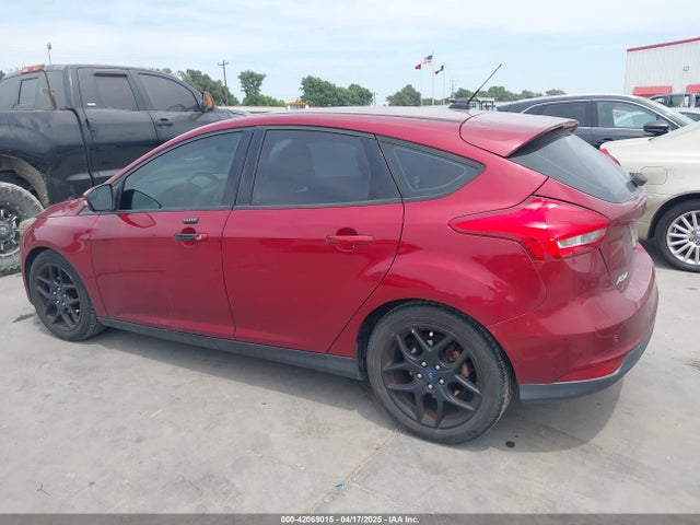 1FADP3K29GL395114 Ford FOCUS SE