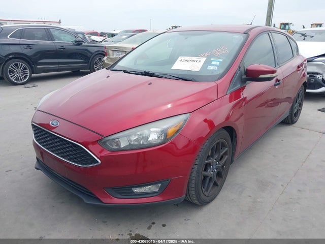 1FADP3K29GL395114 Ford FOCUS SE