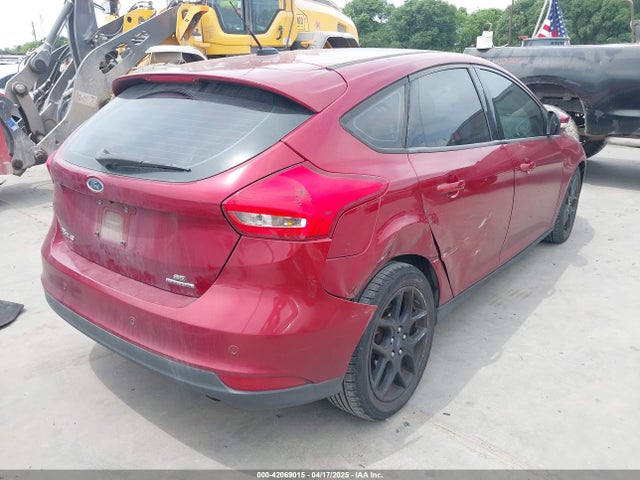 1FADP3K29GL395114 Ford FOCUS SE