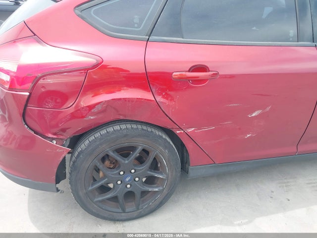 1FADP3K29GL395114 Ford FOCUS SE