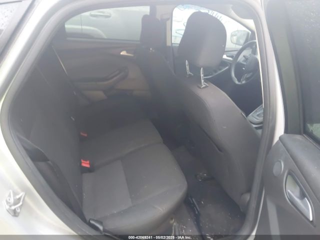 1FADP3M20HL244452 Ford FOCUS SEL