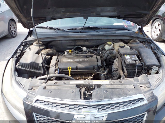 1G1PA5SHXE7236755 Chevrolet Cruze Ls Auto