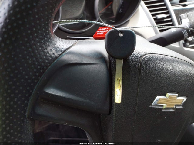 1G1PA5SHXE7236755 Chevrolet Cruze Ls Auto