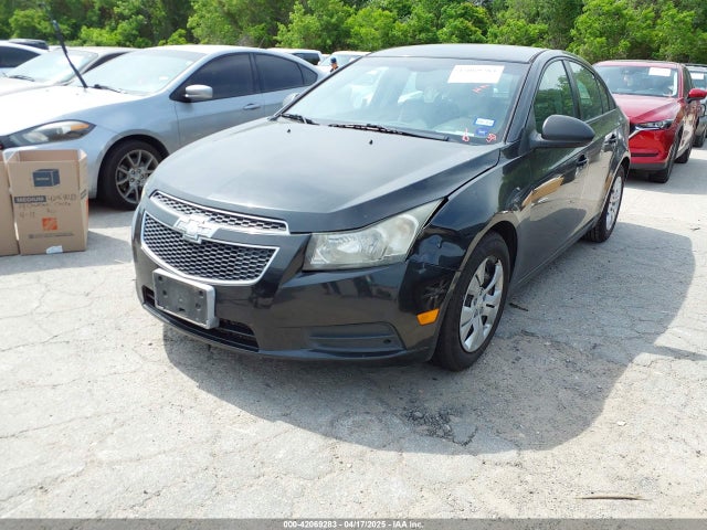 1G1PA5SHXE7236755 Chevrolet Cruze Ls Auto
