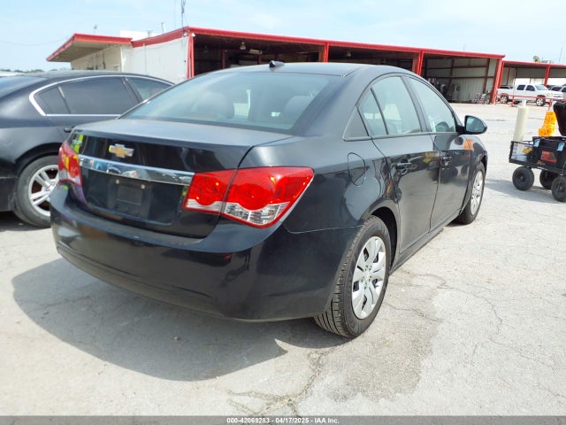 1G1PA5SHXE7236755 Chevrolet Cruze Ls Auto