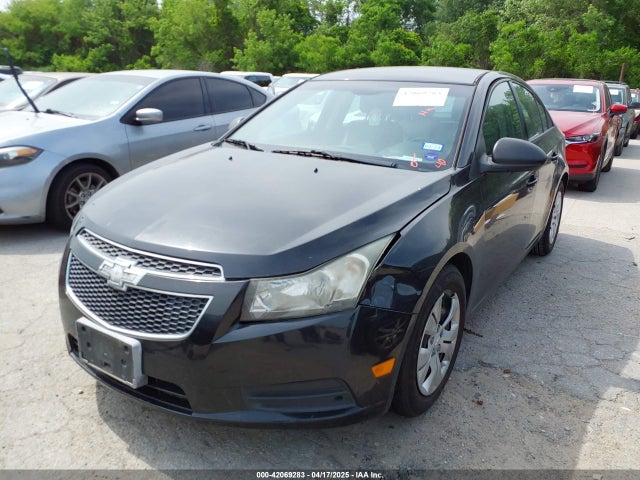 1G1PA5SHXE7236755 Chevrolet Cruze Ls Auto