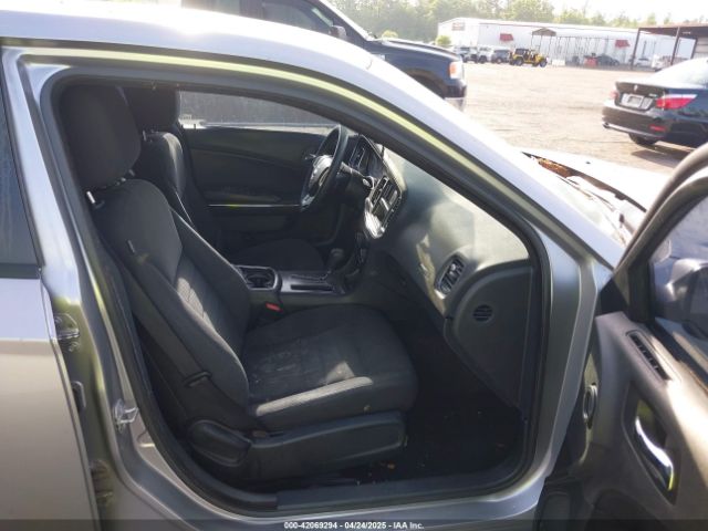 2C3CDXBGXEH284832 Dodge Charger Se
