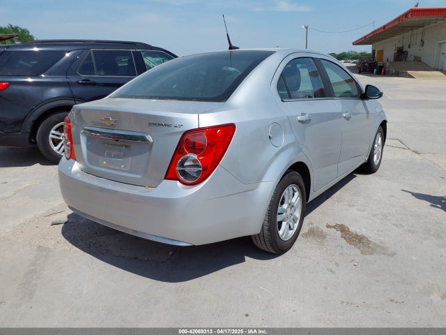 1G1JC5SH0E4210327 Chevrolet Sonic Lt Auto