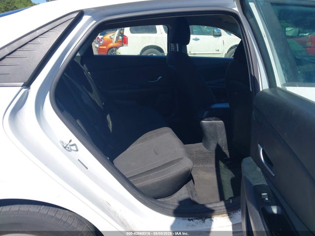 5NPLL4AG0MH040059 Hyundai ELANTRA SE