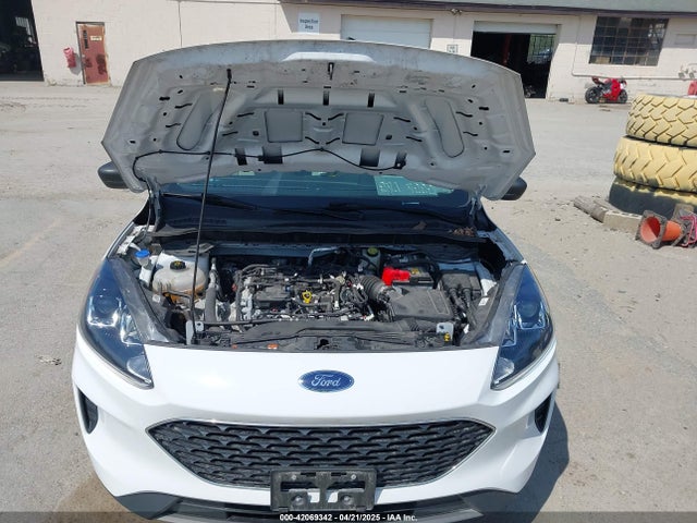 1FMCU9G6XNUA64834 Ford ESCAPE SE