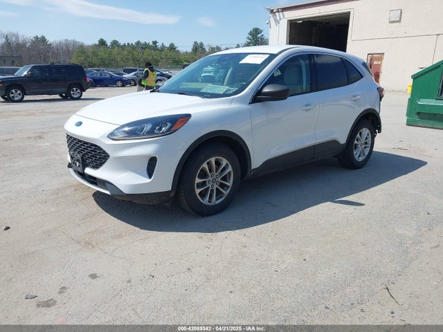 1FMCU9G6XNUA64834 Ford ESCAPE SE