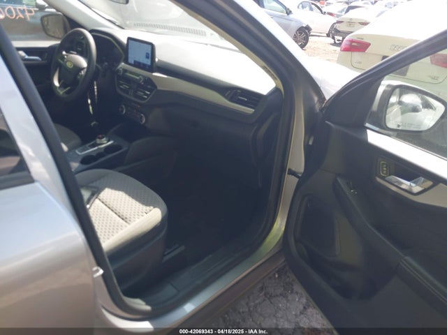 1FMCU9G69MUA37963 Ford ESCAPE SE