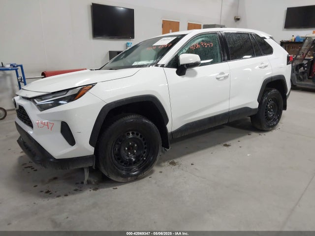 2T3G1RFV1PW344767 Toyota RAV4 LE